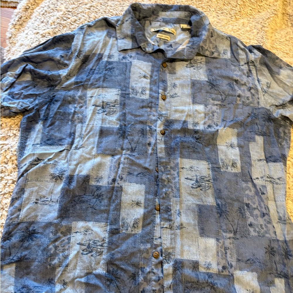 Batik Bay Button Down Shirt Mens XL Blue‎ Good Rayon Tropical Patchwork Print